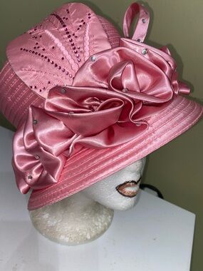 Pretty Pink Dress Hat / Church Hat by G.M.I.